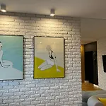 Modern 格丁尼亚